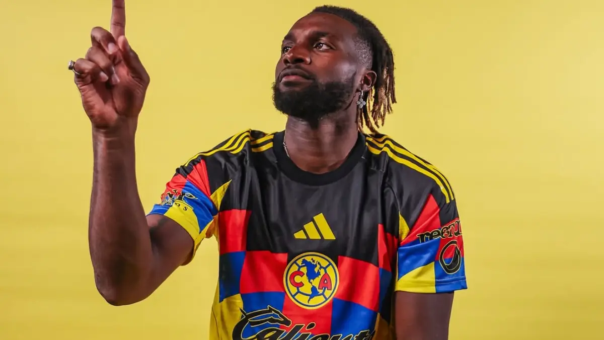  El futbolista ha dividido opiniones en sus primeros partidos en el América. 