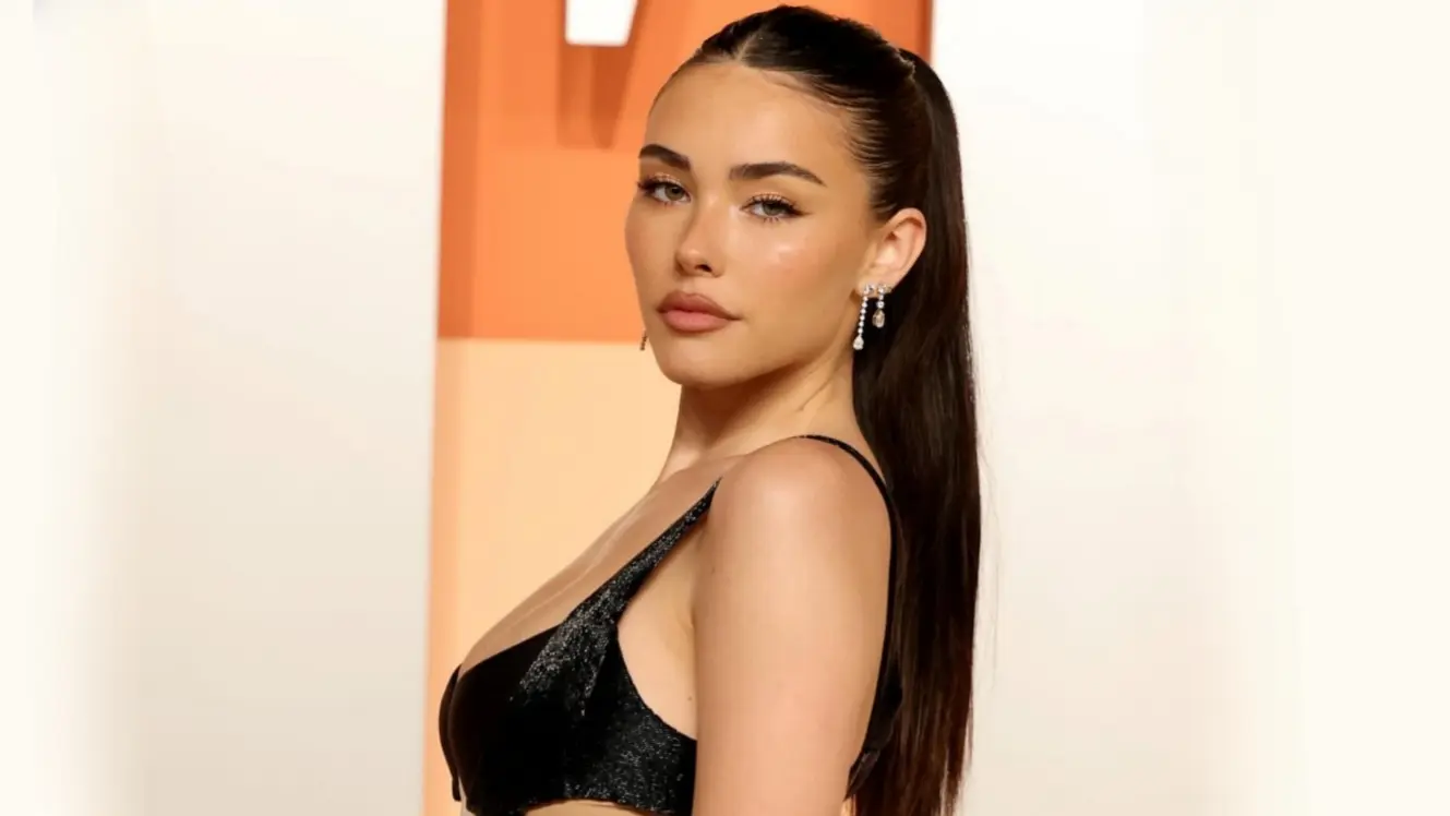 Es fanática del estilo vintage y ha declarado que colecciona cámaras y objetos antiguos.