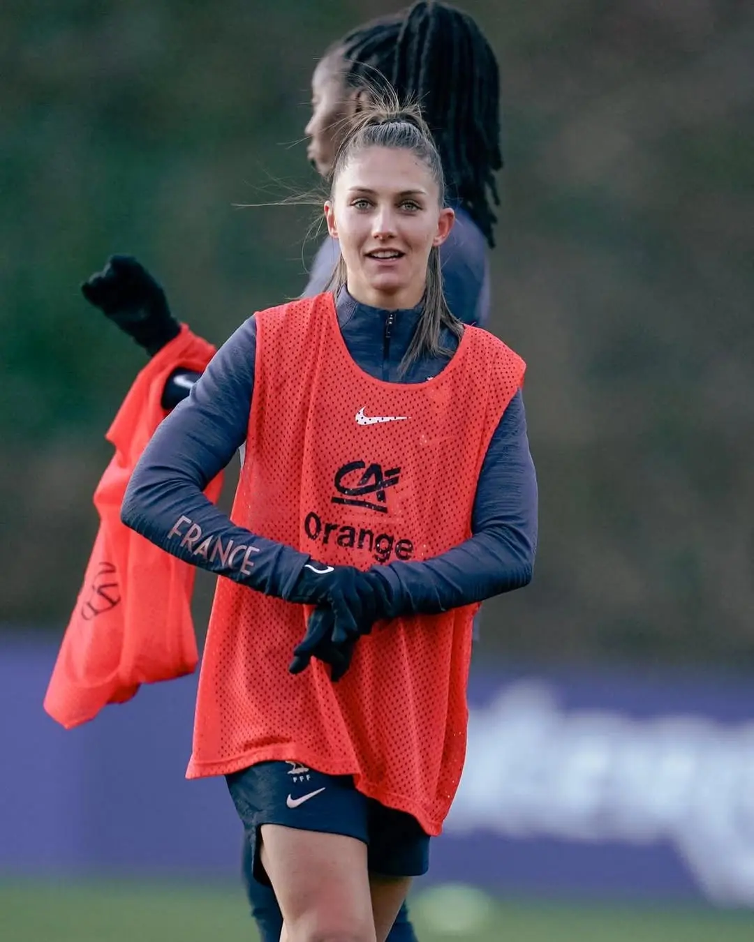 Fue campeona de la UEFA Women's Champions League en 2016 con el Lyon<br><br>