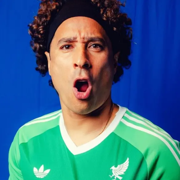 Memo Ochoa seguirá jugando en Europa con exótico equipo