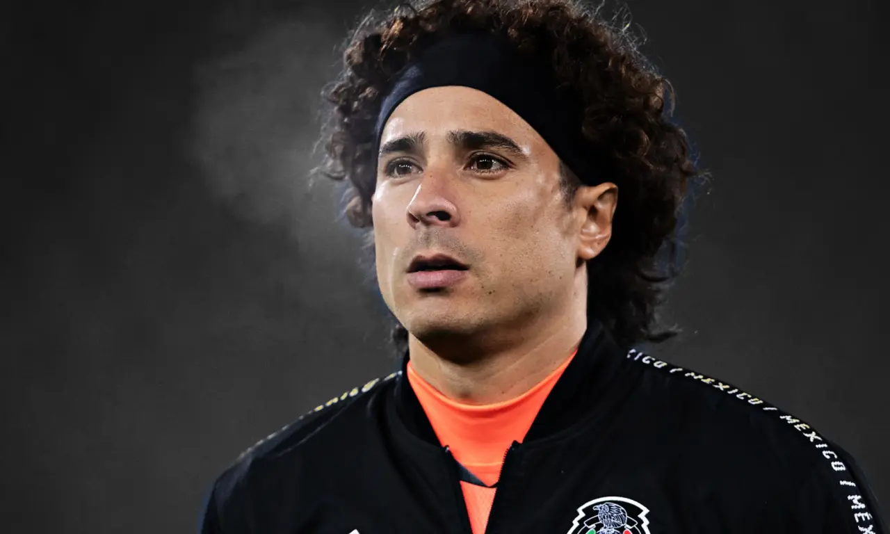  Guillermo Ochoa jugará en una liga inferior a la mexicana, según el ranking de la IFFHS. 