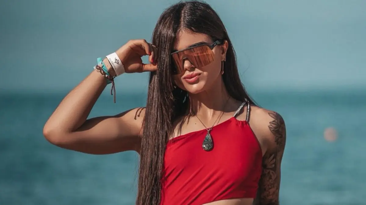 También fue una de las invitadas al reality show de La Isla.