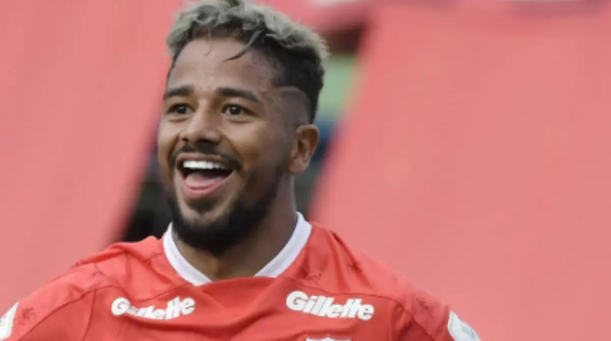 Yesus Cabrera Ramírez es un futbolista colombiano que juega como centrocampista en el Deportivo Pereira de la Categoría Primera A de Colombia.