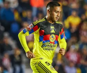 Captan agresión de Chiquito Sánchez a rival en el América vs Chivas