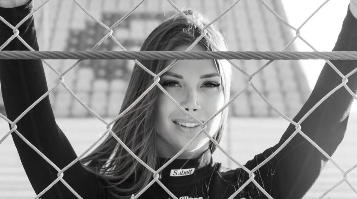 Actualmente corre en la Ferrari Challenge Europe con el equipo Zénith Scuderia y en la Ligier European Series.