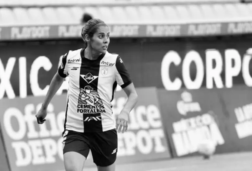 Kenti Robles se lanzó contra los fans del América Kenti Robles se lanzó contra los fans del América