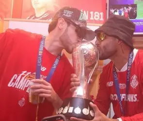 Canelo Angulo y Alexis Vega utilizados por Toluca para burlarse de Chivas