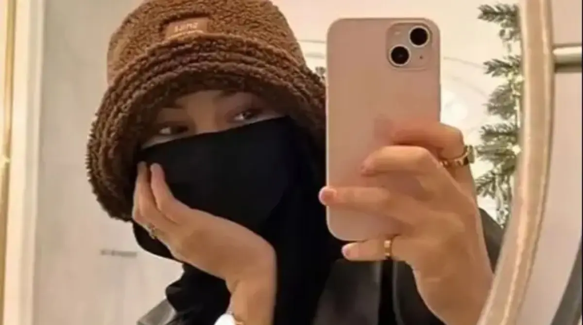 Rima estuvo ausente en la Gala del Balón de Oro, esto como parte de su rutina de discreción. Rima estuvo ausente en la Gala del Balón de Oro, esto como parte de su rutina de discreción.