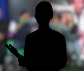 Periodistas se agarran a golpes en pleno programa EN VIVO