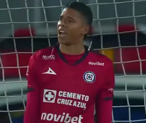Cruz Azul tiene listo al reemplazo de Kevin Mier tras sus errores