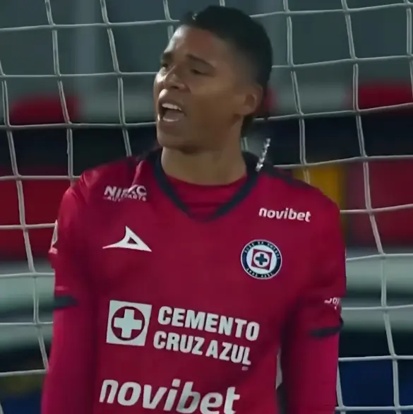 Cruz Azul tiene listo al reemplazo de Kevin Mier tras sus errores