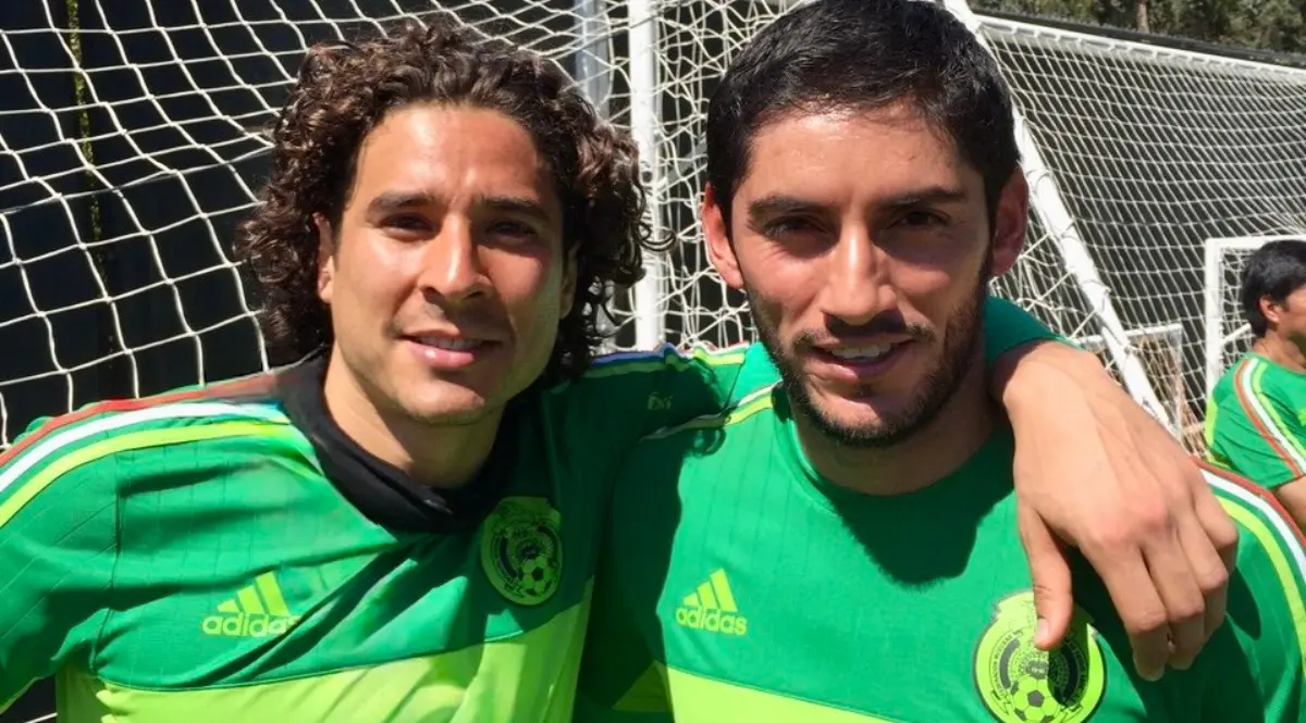  Guillermo Ochoa reconoció a Jesús Corona 