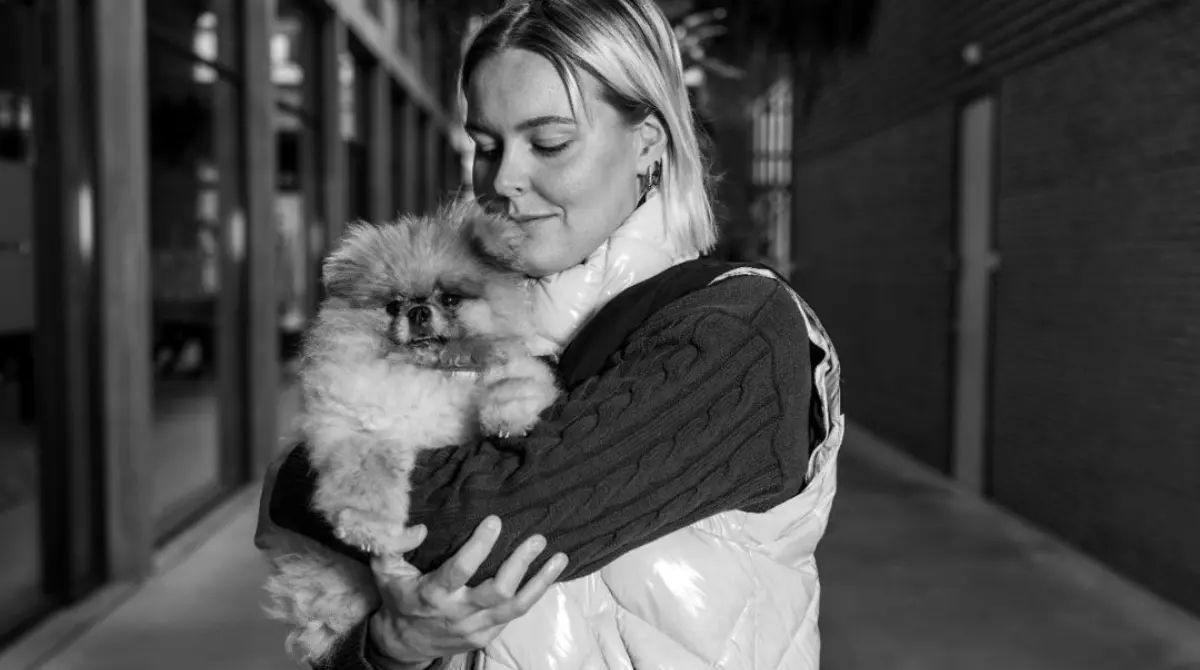 La neerlandesa Sharon van Rouwendaal dedicó su oro en los 10KM en aguas abiertas de París 2024 a su perrito fallecido