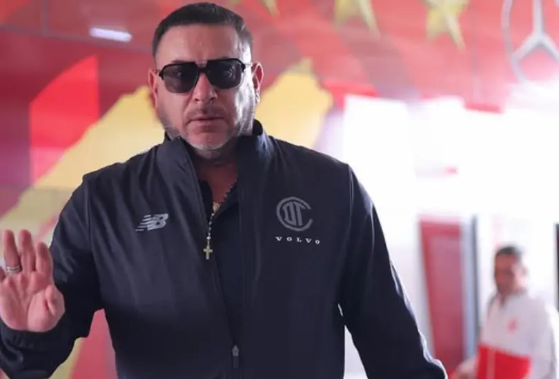 El Turco Mohamed ha definido a los jugadores principales de su esquema y eso ha generado tensión en el vestidor