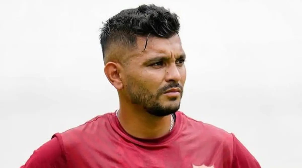 Jesús Manuel 'Tecatito' Corona quedó fuera de Qatar 2022 tras sufrir una rotura de ligamentos del tobillo izquierdo y una fractura de peroné durante un entrenamiento en en el mes de agosto. Jesús Manuel 'Tecatito' Corona quedó fuera de Qatar 2022 tras sufrir una rotura de ligamentos del tobillo izquierdo y una fractura de peroné durante un entrenamiento en en el mes de agosto.