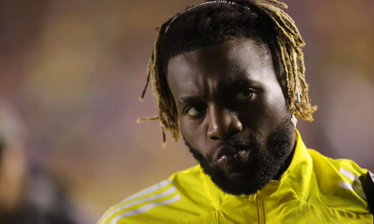  Saint-Maximin encendió las alarmas del América al salir lesionado al minuto 29 del partido contra Santos Laguna. 