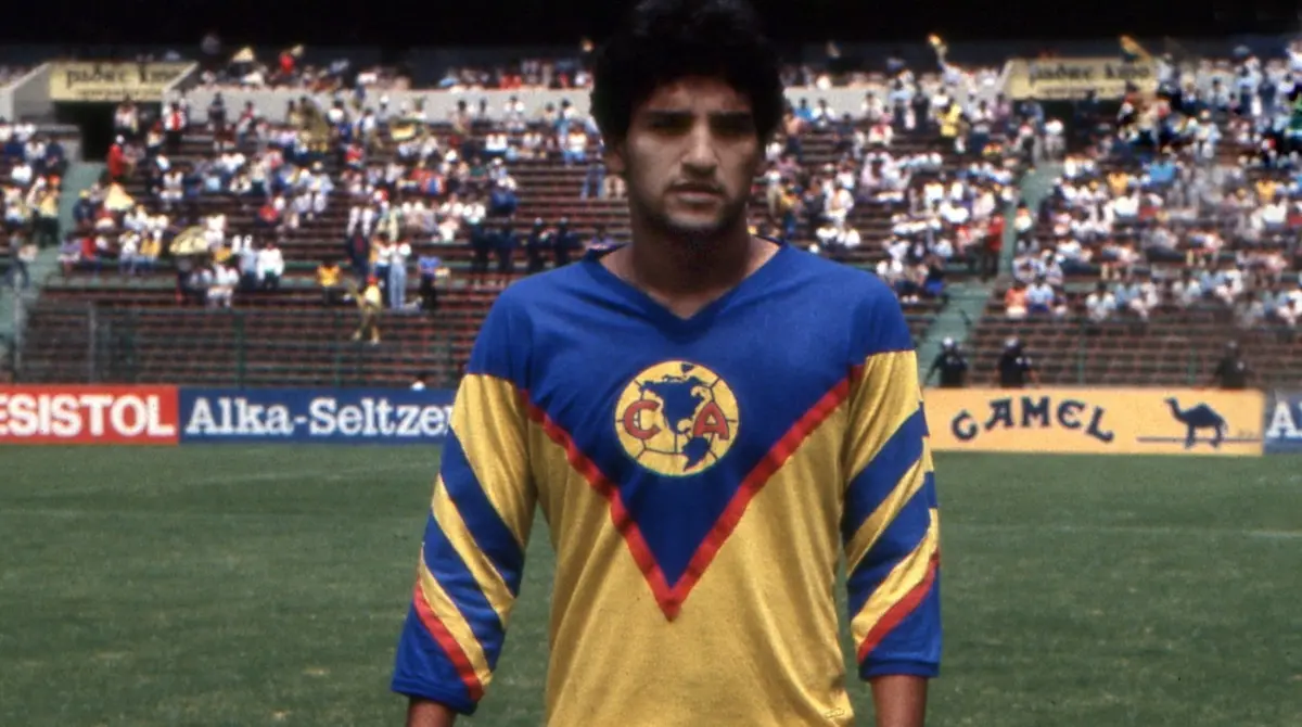 Gonzalo Farfán fue detenido y procesado en 1997 por conducir en estado de ebriedad y provocar la muerte de dos personas del servicio de limpieza de la CDMX. Meses después de lo ocurrido salió bajo fianza. Gonzalo Farfán fue detenido y procesado en 1997 por conducir en estado de ebriedad y provocar la muerte de dos personas del servicio de limpieza de la CDMX. Meses después de lo ocurrido salió bajo fianza.