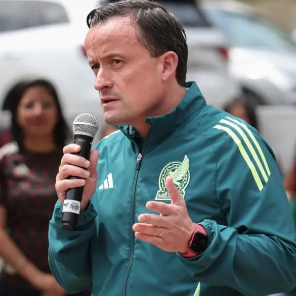 Mikel Arriola da el salto y consigue cargo en la FIFA