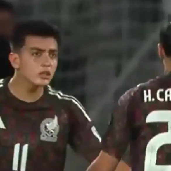La reacción de Gilberto Mora tras ser sustituido vs Chile