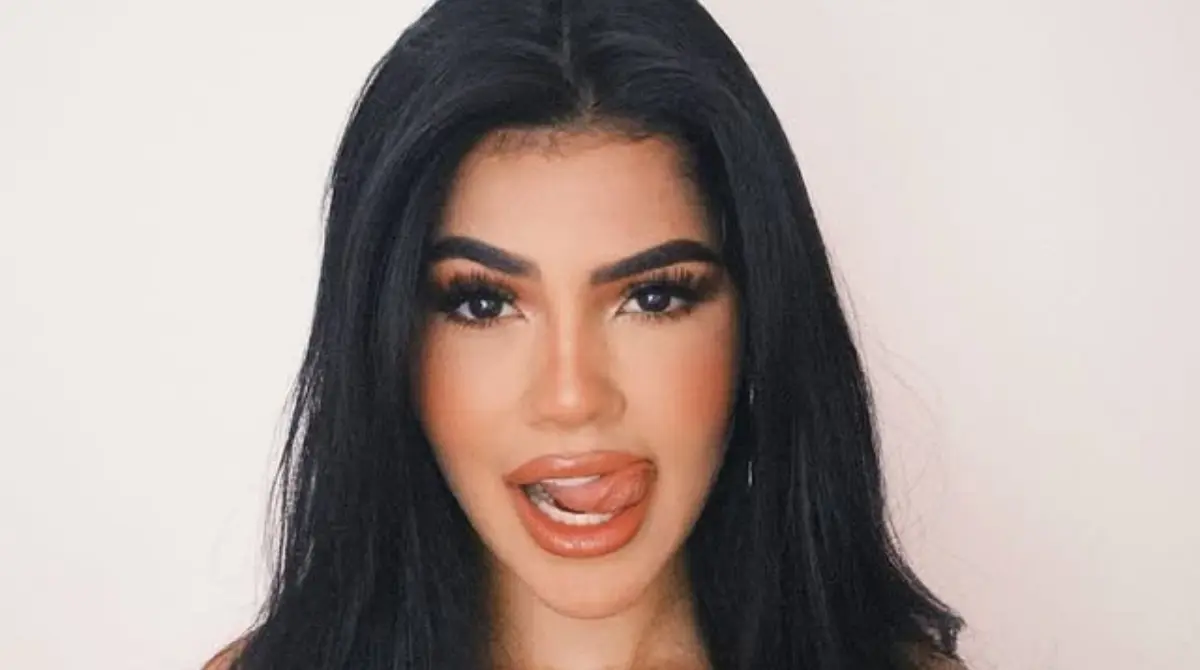 Mariana &Aacute;vila es una influencer venezolana de 30 a&ntilde;os, radicada en M&eacute;xico, conocida por su carisma y energ&iacute;a en redes sociales<br>