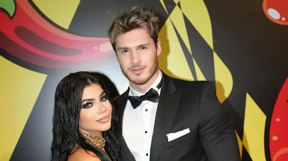 Colaboraron en el sencillo 'Moka' en febrero de 2025 y eran pareja de baile en 'Las Estrellas Bailan en Hoy'<br>