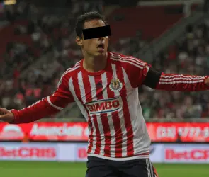 Chivas se adelanta y aplica polémico gesto en contra de Omar N