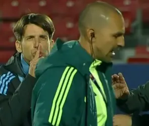 Entrenador de Argentina se burla de cuerpo técnico de la selección