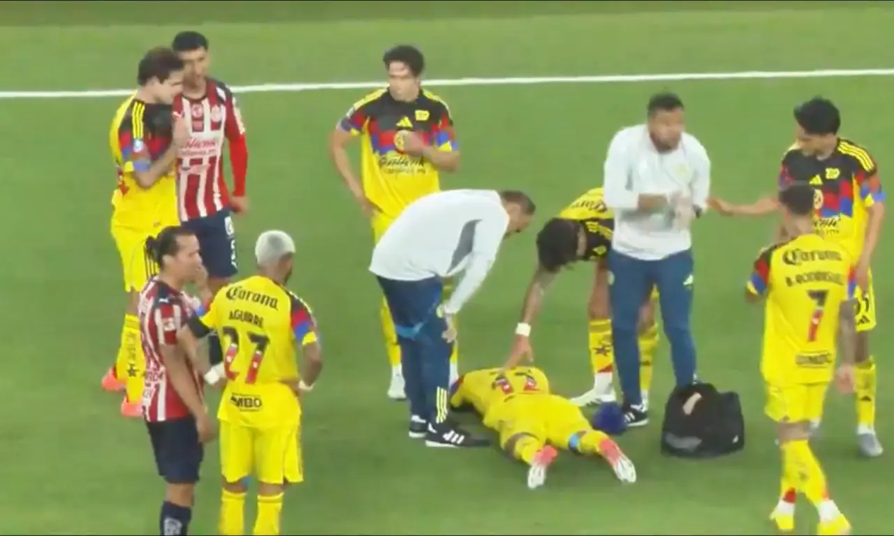  La plaga de lesiones en el América suma un nuevo nombre: Isaías Violante queda fuera del Clásico Joven. 
