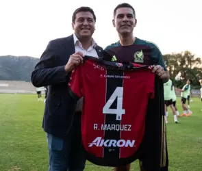 Así fue el emotivo reencuentro entre Atlas y Rafa Márquez