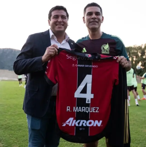 Así fue el emotivo reencuentro entre Atlas y Rafa Márquez