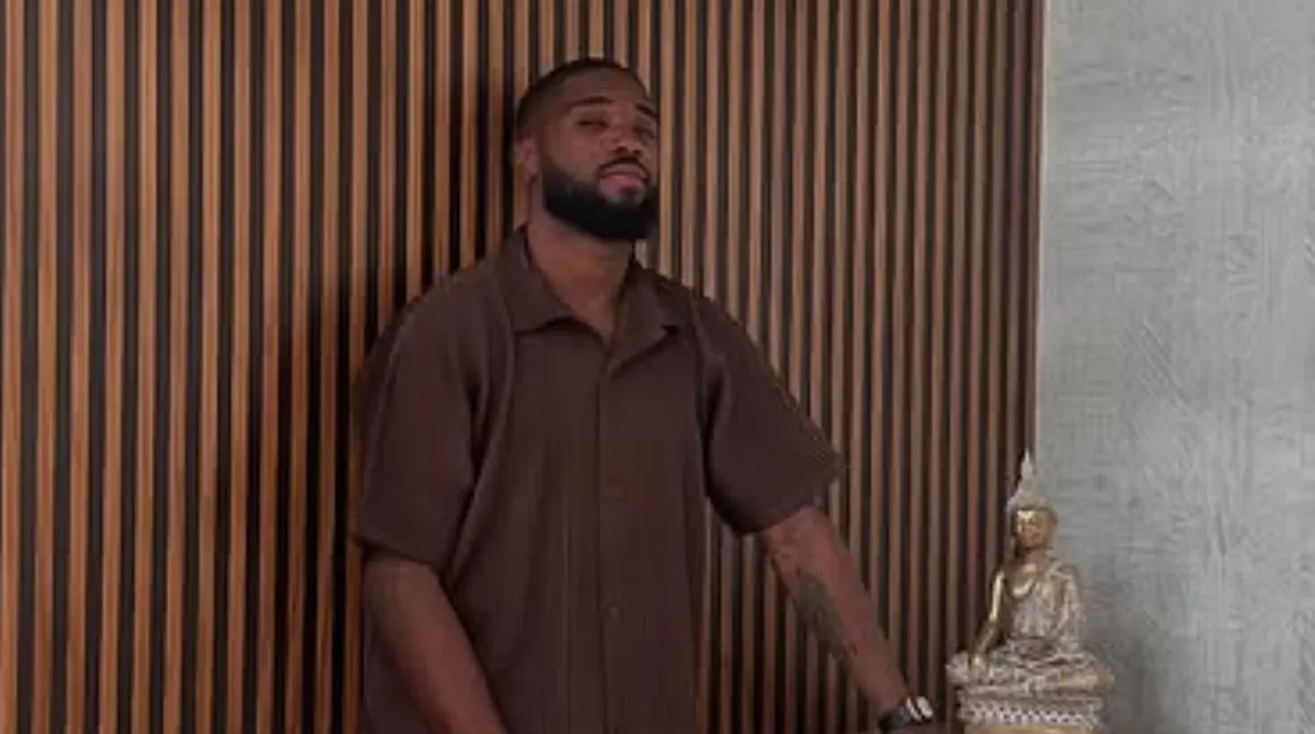 De agosto de 2023 a julio de 2025 perteneció al Al-Fateh de Arabia Saudita De agosto de 2023 a julio de 2025 perteneció al Al-Fateh de Arabia Saudita