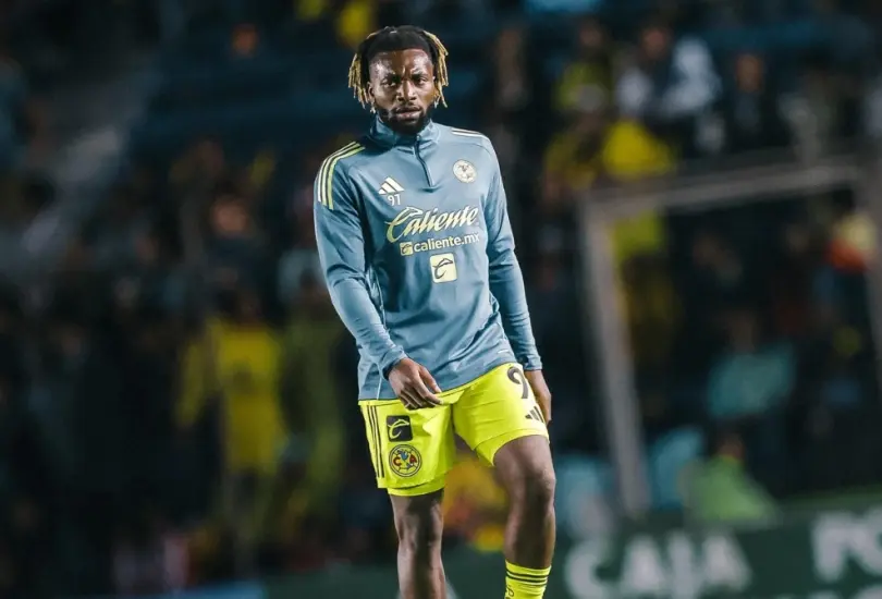 Allan Saint-Maximin tuvo un gran gesto con un trabajador del América Allan Saint-Maximin tuvo un gran gesto con un trabajador del América
