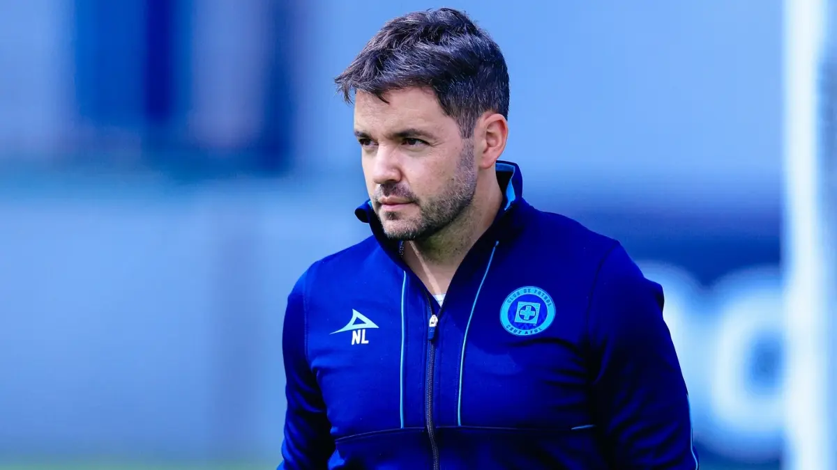  Nicolás Larcamón calienta el Clásico Joven 