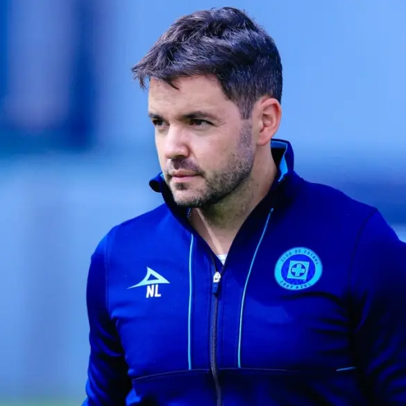 Nicolás Larcamón hace menos a Chivas previo al Cruz Azul vs América