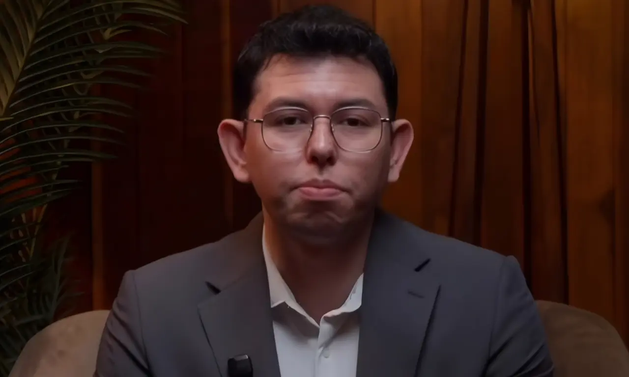  El influencer apareció en cámara luego de muchos cuestionamientos en su contra. 