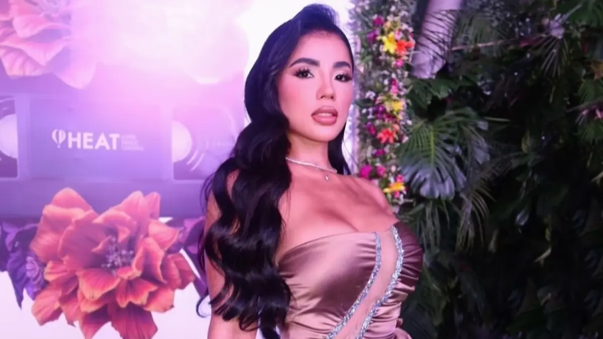 Su primer trabajo ante las cámaras fue como modelo para unos jeans y confesó que apenas tenía 100 seguidores en Instagram. 