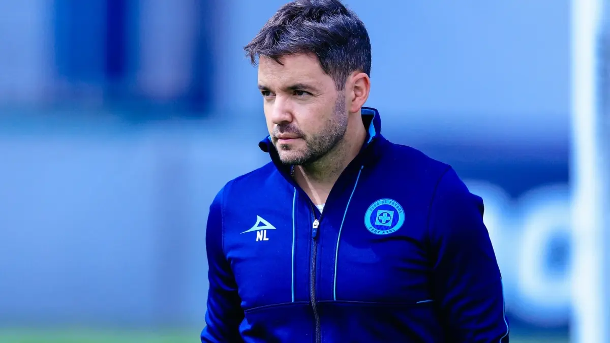  Nicolás Larcamón habló de la ausencia de sus dos jugadores 