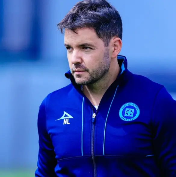 Nicolás Larcamón rompió el silencio por la ausencia de Mier y Ditta