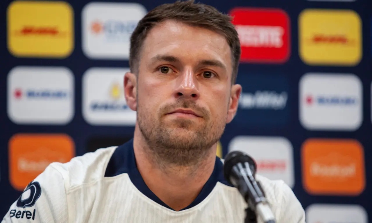  Aaron Ramsey aclaró que la comediante Sofía Niño de Rivera no tiene relación con la desaparición de su perrita Halo. 