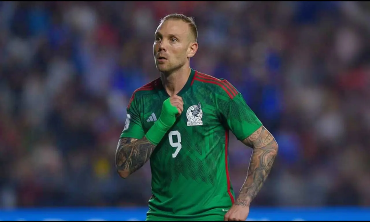  Rodolfo Rotondi habló sobre la posibilidad de naturalizarse mexicano y no descartó vestir la camiseta del Tri. 