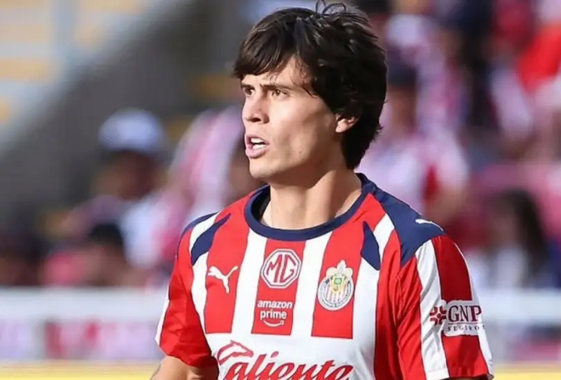 Diego Campillo salió en el carrito de las desgracias del Chivas vs Atlas Diego Campillo salió en el carrito de las desgracias del Chivas vs Atlas