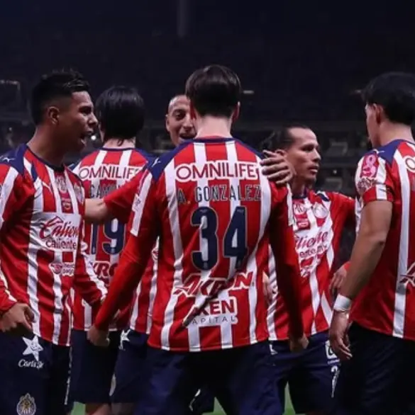 El futbolista que Chivas echaría para el próximo torneo El futbolista que Chivas echaría para el próximo torneo