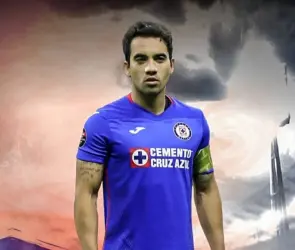 Aldrete exhibe a directivo de Cruz Azul por sabotear al equipo