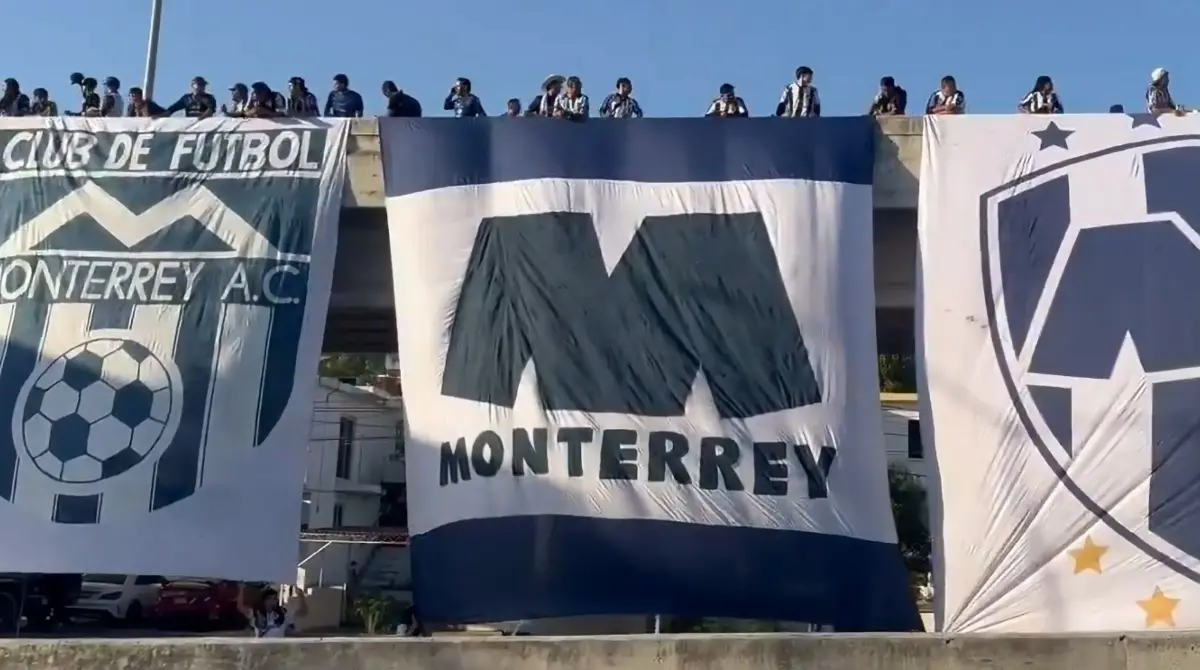  Los aficionados de Monterrey tuvieron un par de altercados con la policía 