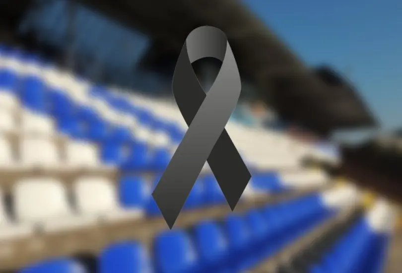 El luto vuelve a invadir una cancha de futbol El luto vuelve a invadir una cancha de futbol
