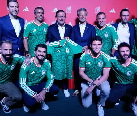 "¡Es la Selección de Televisa!": Afición revienta show del Tri