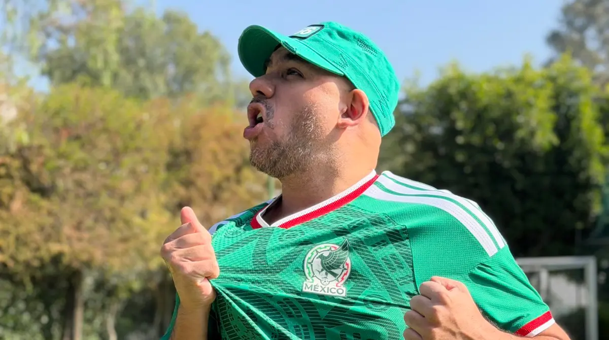  Alex Montiel fue víctima de burlas por culpa del jersey de la Selección Mexicana 