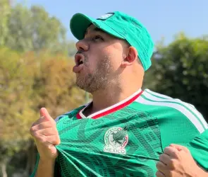 Nuevo jersey de México provoca burlas hacia Alex Montiel