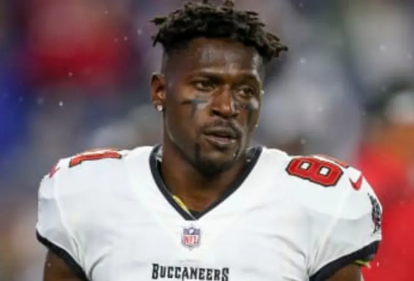 António Brown suma otra polémica a su historial António Brown suma otra polémica a su historial