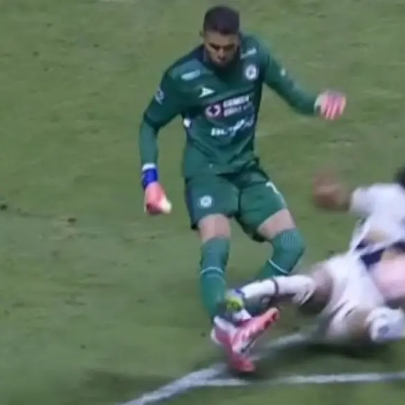 Kevin Mier recibe apoyo del Cruz Azul tras su lesión